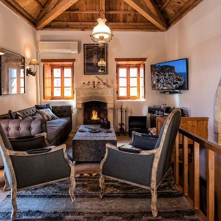 Вилла Casa Felicia-The Castle Mansion Монемвазия Экстерьер фото