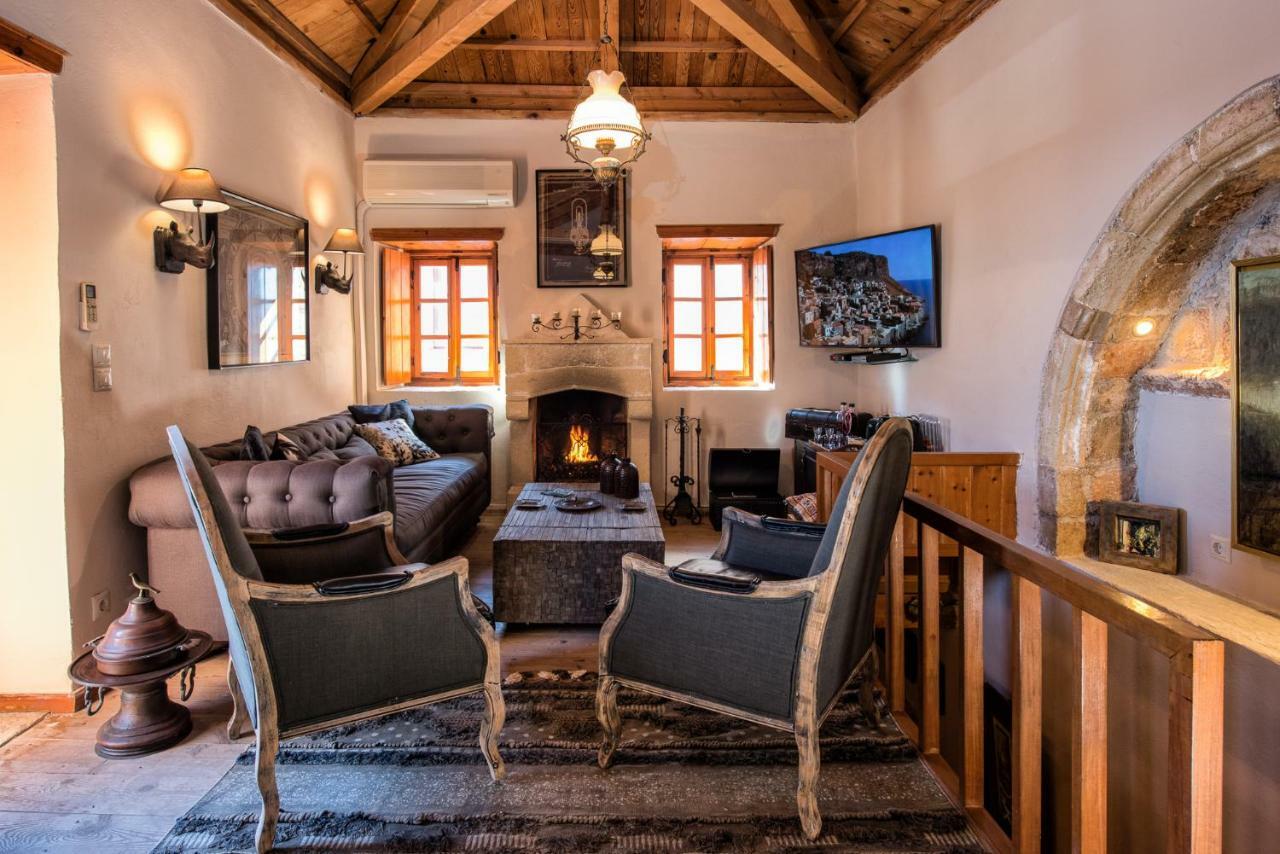Вилла Casa Felicia-The Castle Mansion Монемвазия Экстерьер фото