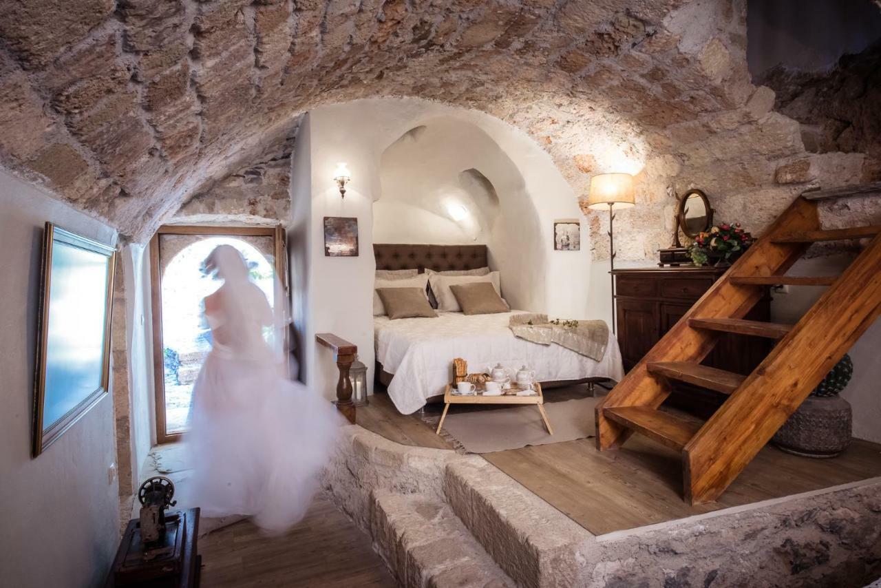Вилла Casa Felicia-The Castle Mansion Монемвазия Экстерьер фото