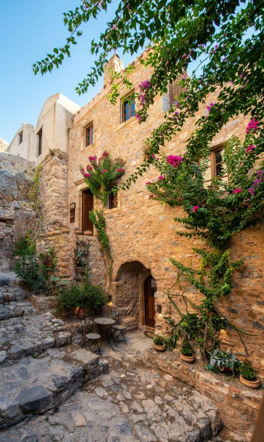 Вилла Casa Felicia-The Castle Mansion Монемвазия Экстерьер фото